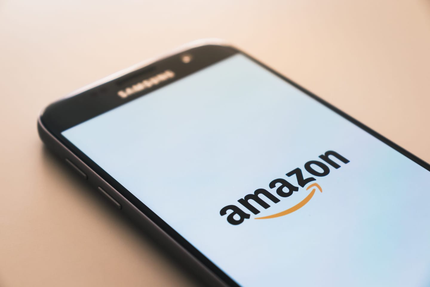 Amazon logo. Fotografija: Christian Wiediger, Unsplash