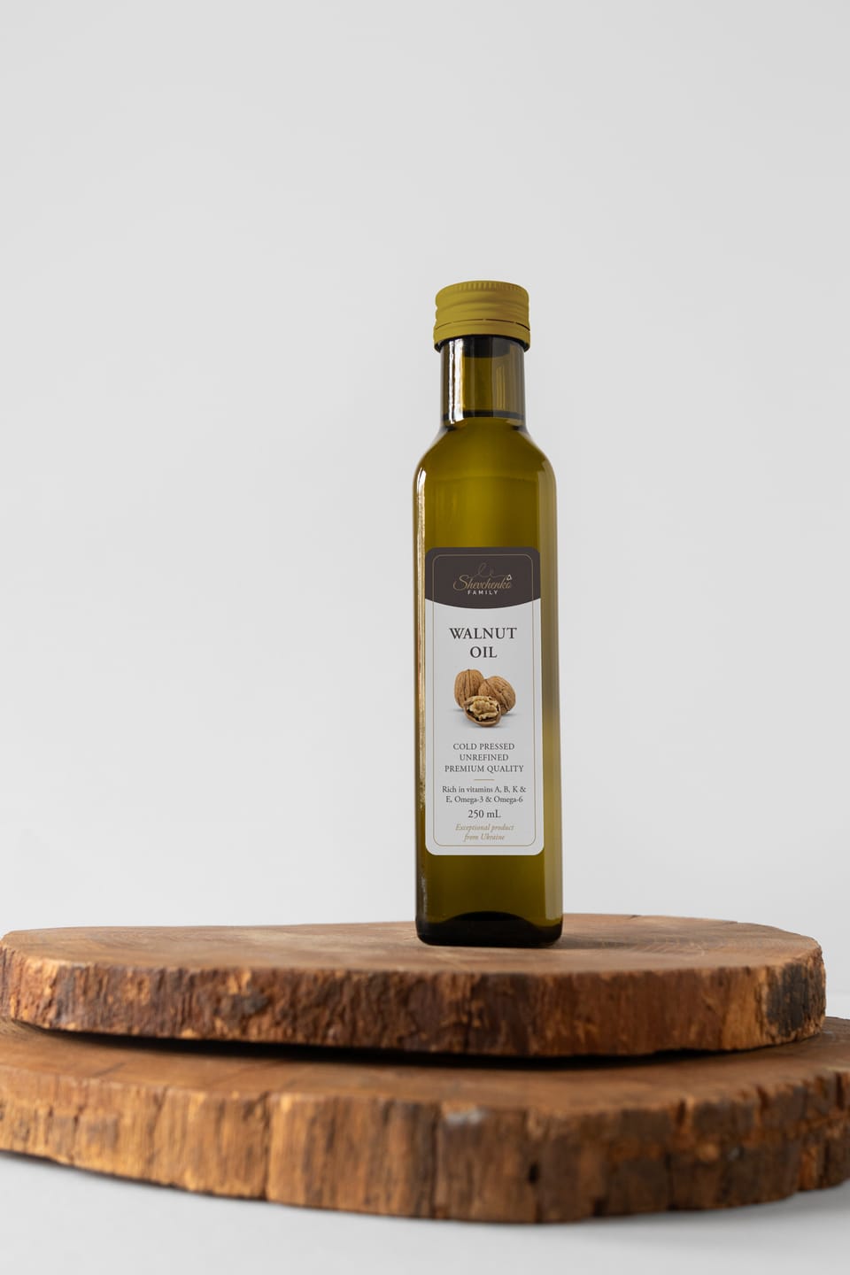 Front of the Shevchenko walnut oil label
